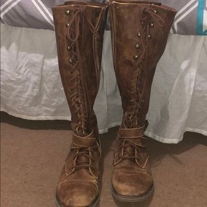 knee high combat boots